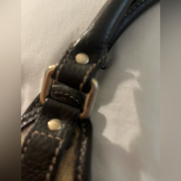 Authentic Gucci GG Canvas Patent Leather Tote - Picture 6 of 16